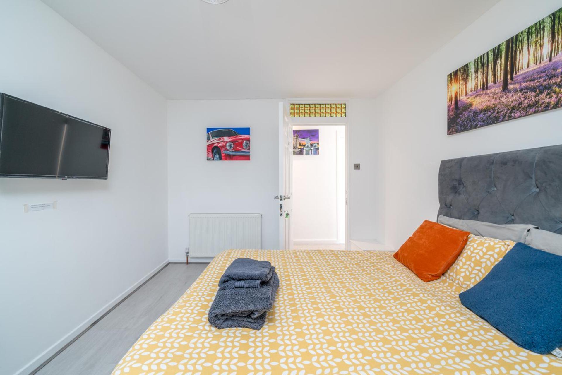 Private Room In London Enfield With Parking 외부 사진