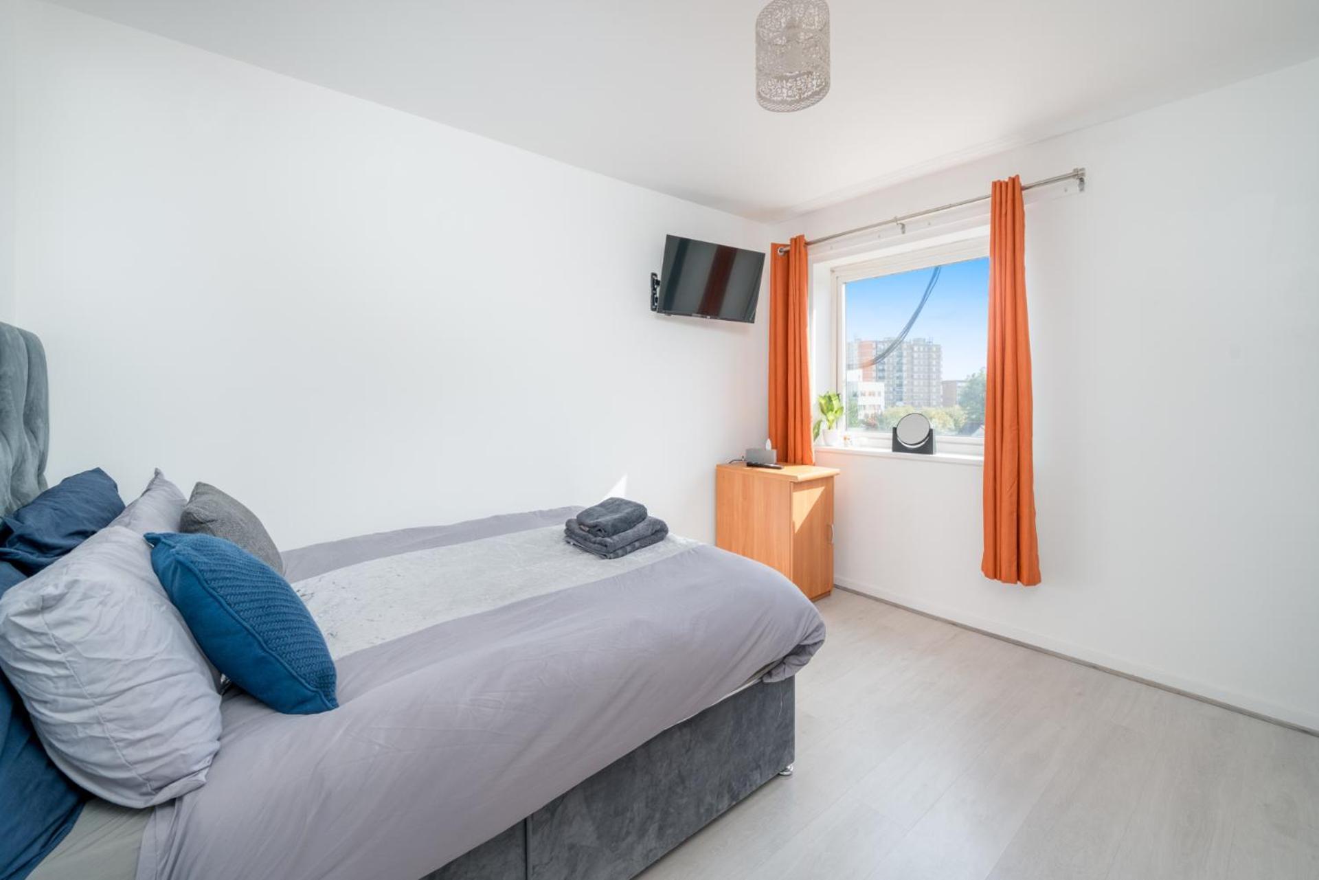 Private Room In London Enfield With Parking 외부 사진