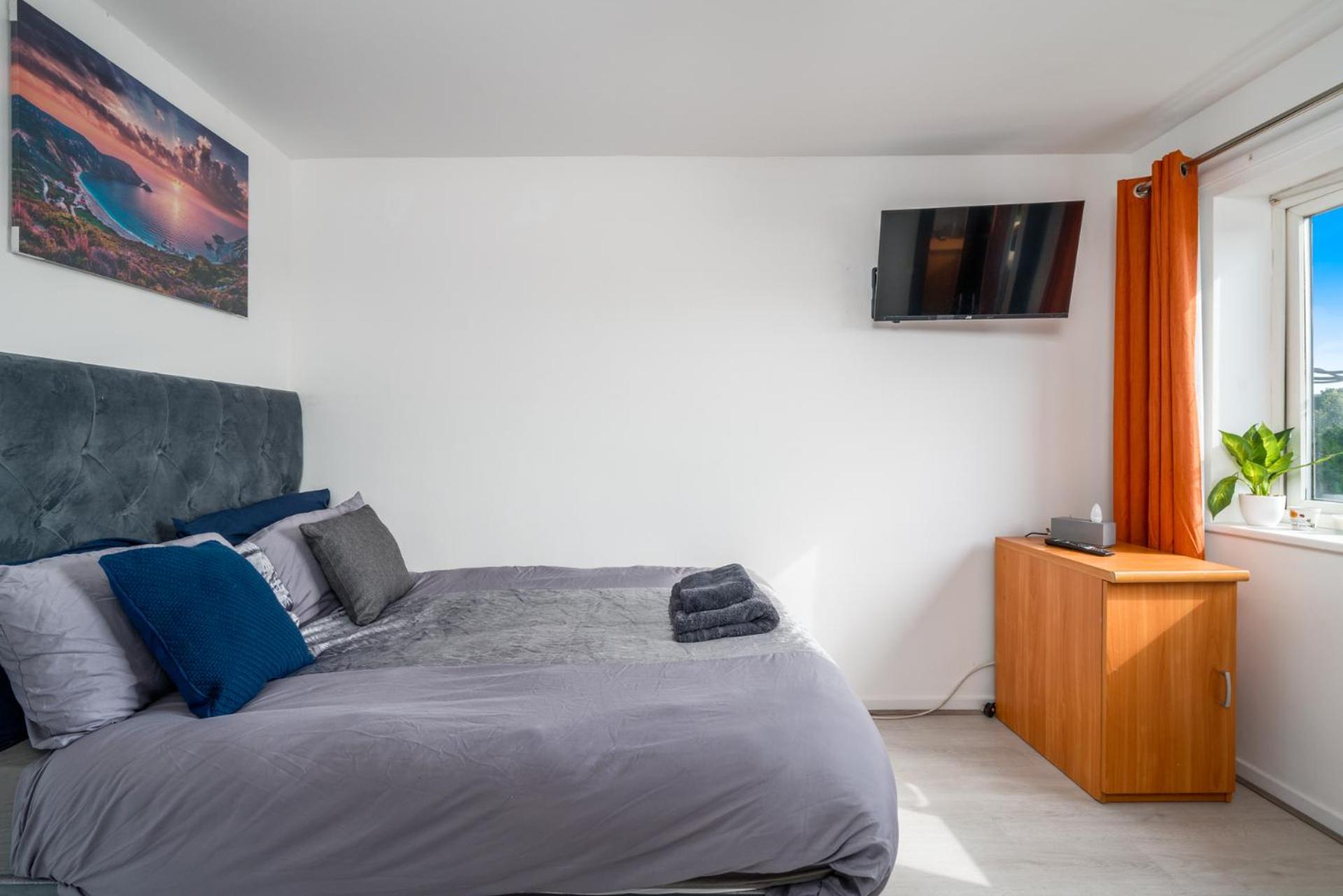 Private Room In London Enfield With Parking 외부 사진